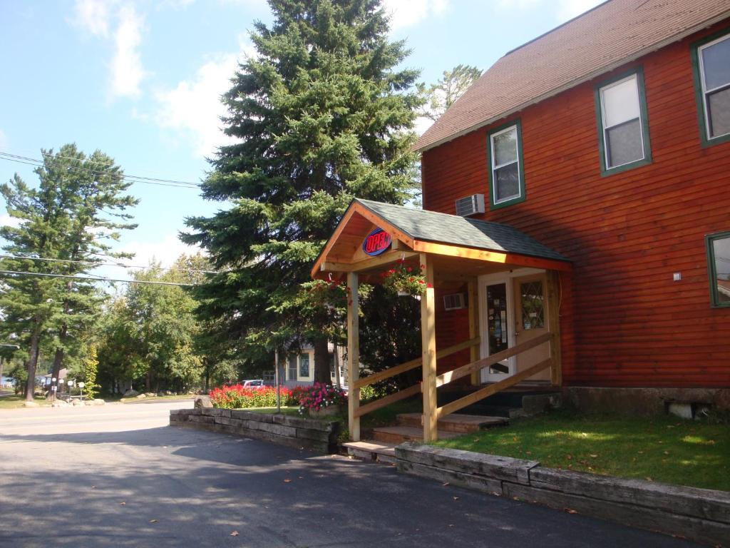 Maple Leaf Inn Lake Placid Exterior foto